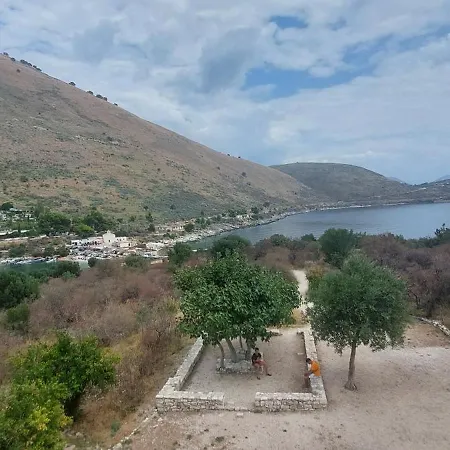 Antonia * Sarandë
